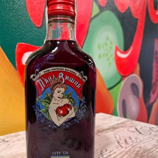 П'яна Вишня 0,2( ліпша львівська настоянка)