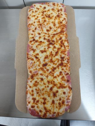 Принцеса с луканка и кашкавал