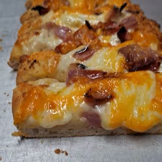 Cheddar Bacon Garlic Bread