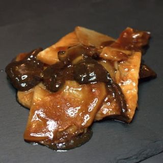 Bambú y Setas Salteadas