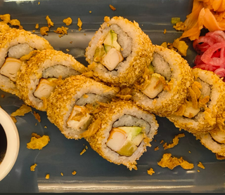Roll tempura deluxe (10 uds.)