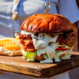 Бургер з курячим стегном