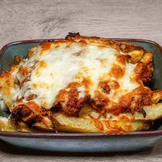 Patatas con carne mechada 