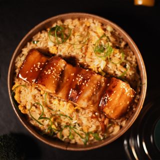 Arroz chaufa de cerdo char siu