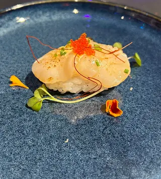 36.Nigiri vieira (2 uds.)