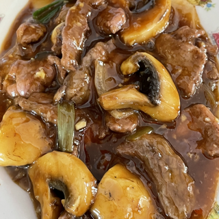 Ternera con Champiñones