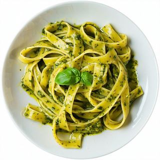 Tagliatelle al pesto 