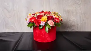 MIX CVEĆE U PLIŠANOJ KUTIJI
