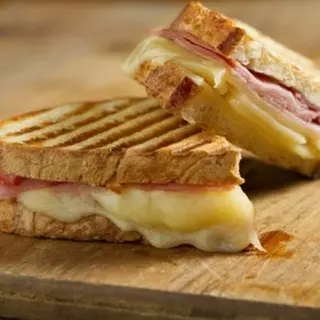 Sándwich Mixto