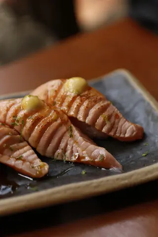 Nigiri De Salmón