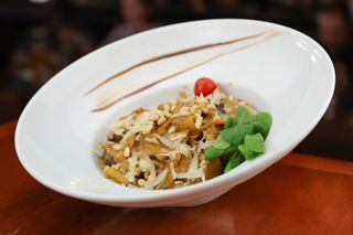 Pasta biftek vrganj, pinjoli