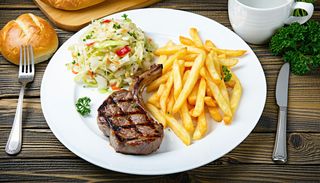 Meniu cotlet de porc grill