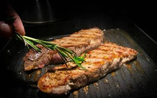 Rib Eye cu piure de cartofi trufat