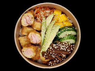Poke Bowl z Tuńczykiem Tempura