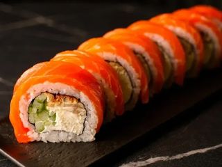 Рол червоний дракон (450g)