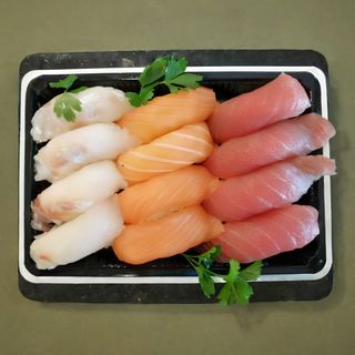 6.Nigiri Salmão, Niguiri Atum e Niguiri Robalo