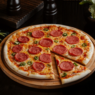 პიცა პეპერონი ჰალაპენიოთი