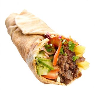 Kebab w cieście tortilla super z frytkami I serem