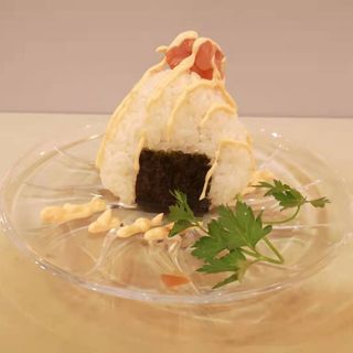 109. Onigiri Spicy Salmon 1 Pezzo