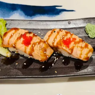 Nigiri De Salmón Flameado (2 Uds.)