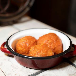 Albóndigas Caseras Con Tomate