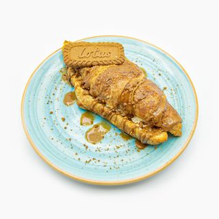 Croissant Lotus