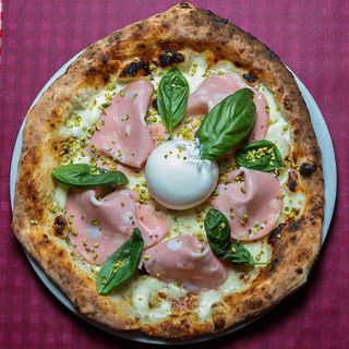 PIZZA BURRATA