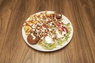 Piatto kebap e falafel