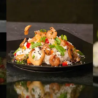 Рис з овочами і морепродуктами (380г)