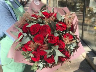 წითელი ვარდი (20 ცალი) L ზომა