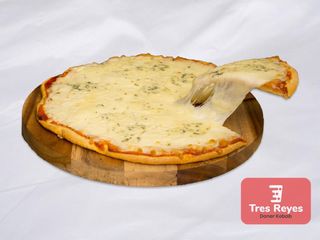 PIZZA 4 QUESOS MEDIANA
