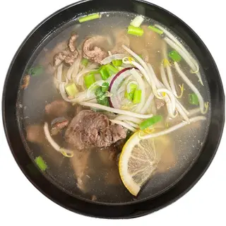 Zupa Pho z wołowiną