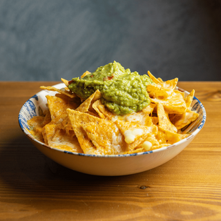 Nachos amb Formatge i Guacamole