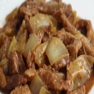 Ternera Con Cebollas