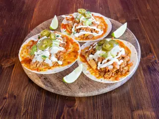 10 Tacos de harina misti