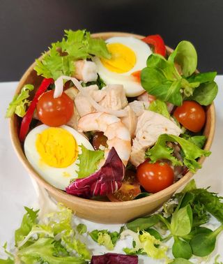 28  Ensalada Gourmet