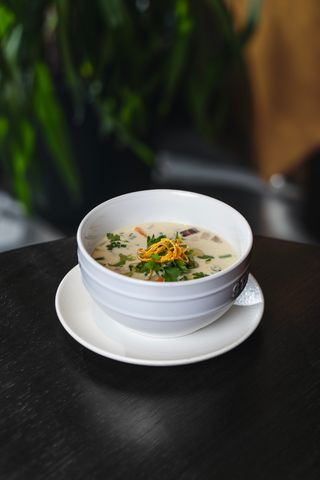 მილანური წვნიანი ქათმით და ბეკონით