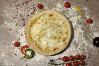 FOCCACIA CU MOZZARELLA 