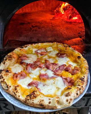 Pizza Gustosa (33 Cm.)