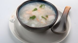 Zuppa Sakana