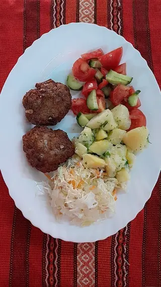 Домашни кюфтета с г-ра