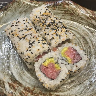 Ton-avo maki