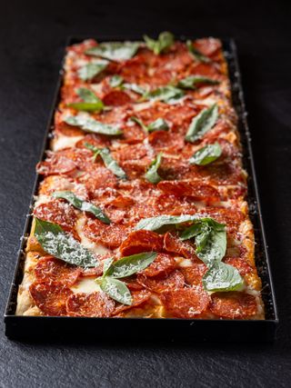 Pizza Pepperoni Familiar (3/4 PESSOAS)