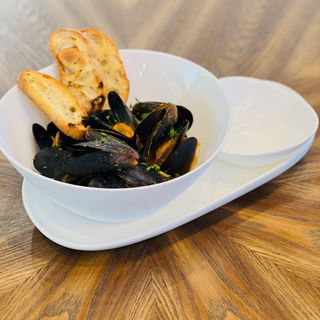 Midii în Sos roșu 400g