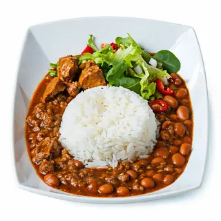 Plato De Arroz Con Frijoles Y Carne Guisada