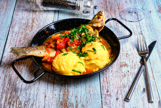 Saramură de biban și mămăliguță