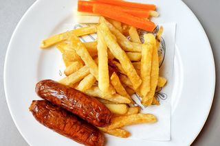 Kids - 2 Sausages & Chips