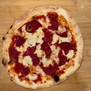 Pizza salami 