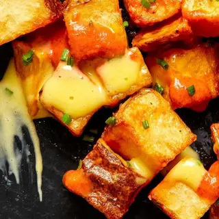 Ración De Patatas Bravas