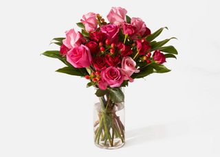 Ramo Rosa - 6 Rosas y Complemento